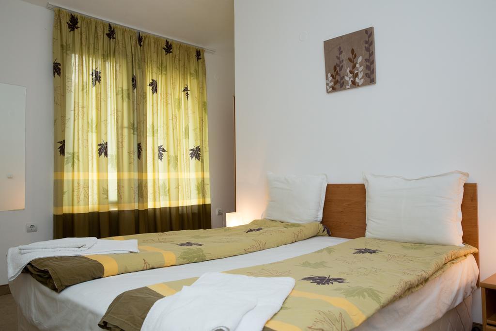 Three Mountains Penthouse Apartment 647 Razlog Exterior photo